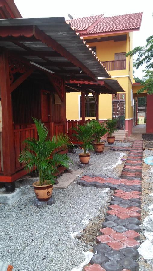 Chalet Kb Wakaf Kayu Kota Bharu Buitenkant foto